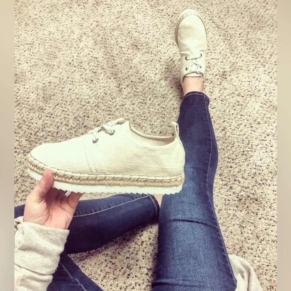 Universal Thread Cream Joelle Espadrille Shoes Sneakers